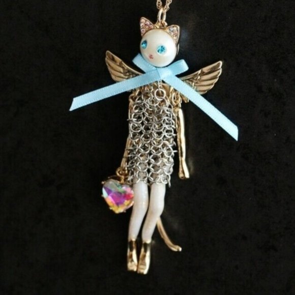 Betsey Johnson Jewelry - Betsey Johnson Cat Pearl Pendant Necklace